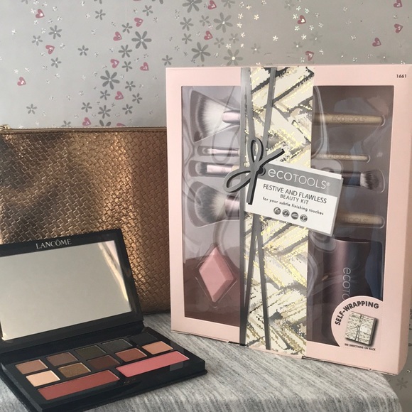 Lancome Other - Lancôme eye shadow / blush palette + ecotools set